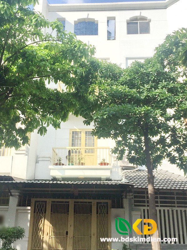 Bán nhà mặt tiền đường 783 Tạ Quang Bửu Phường 4 Quận 8